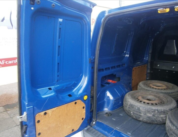 Ford Transit Connect 8