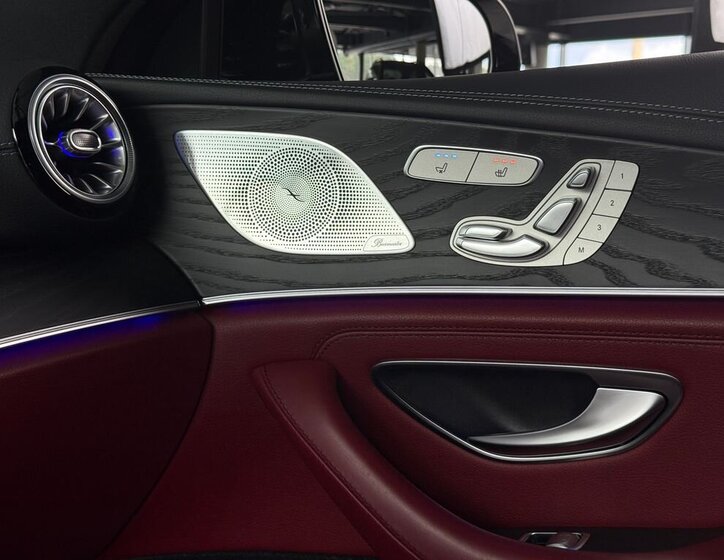 Mercedes-Benz CLS Sedan / Limuzína 2,0 l 195 kw