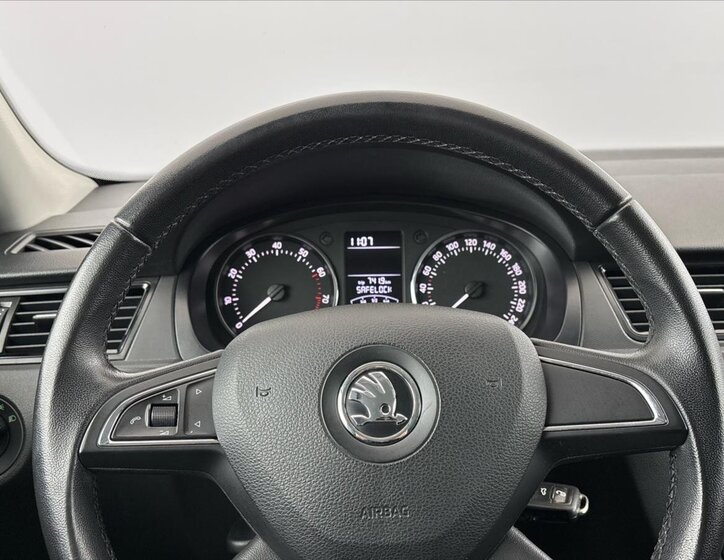 Škoda Rapid Liftback 1,2 l 63 kw