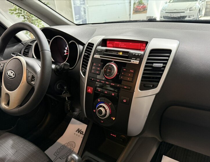 KIA Venga MPV 1,4 l 66 kw