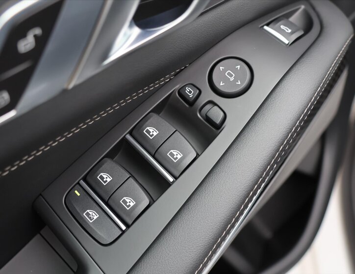 BMW X5 SUV / Terénní 3,0 l 259 kw