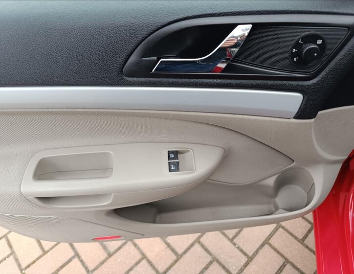 Škoda Octavia Sedan / Limuzína 1,9 l 77 kw