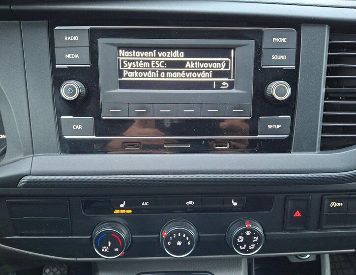 Volkswagen Transporter 9