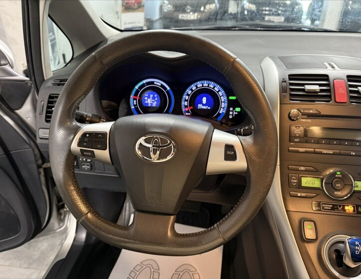 Toyota Auris Hatchback 1,8 l 73 kw