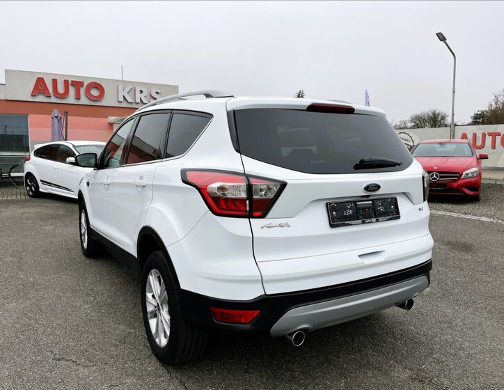 Ford Kuga Kombi 2,0 l 132 kw
