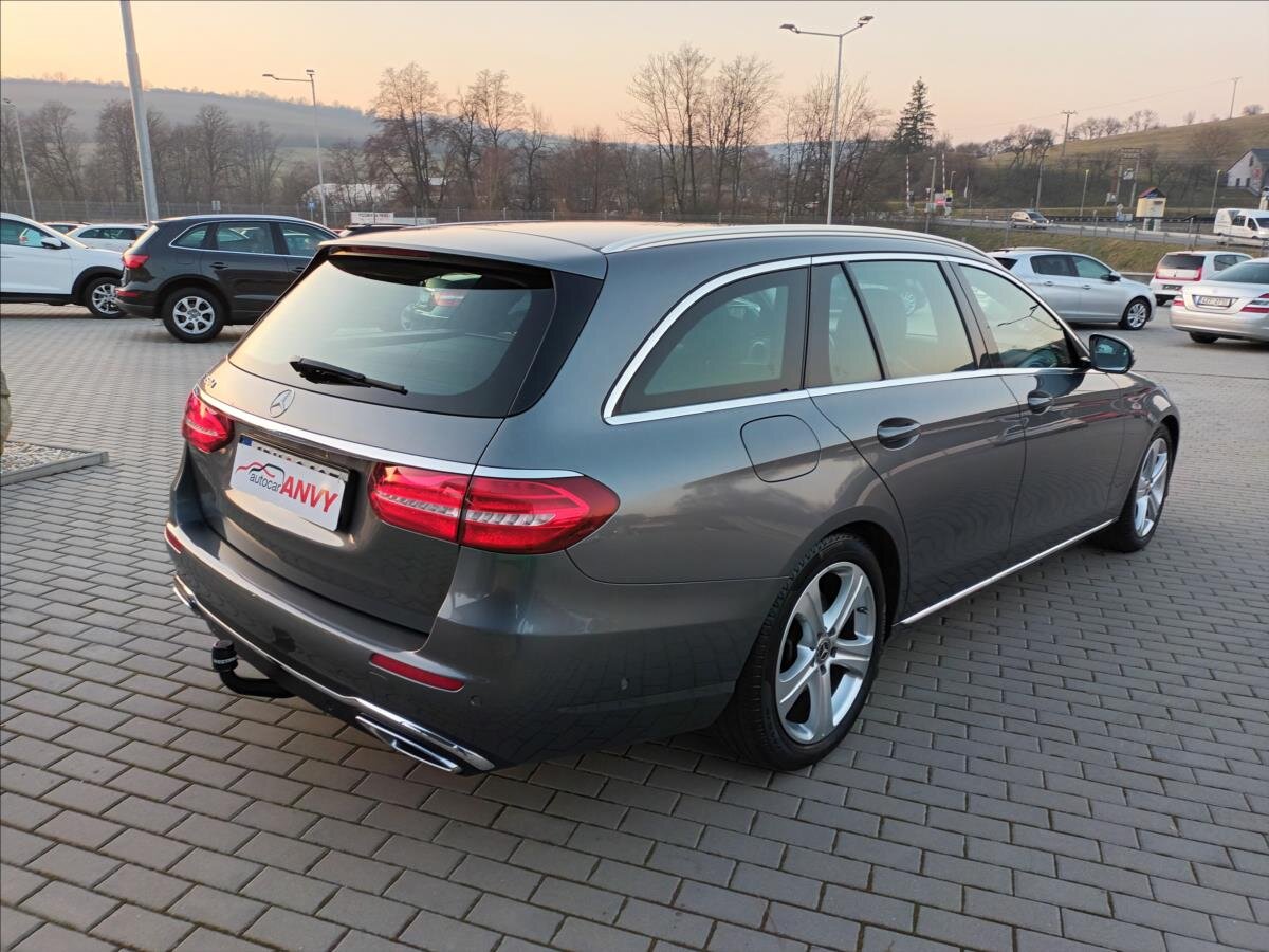 Mercedes-Benz Třídy E Kombi 3,0 l 190 kw