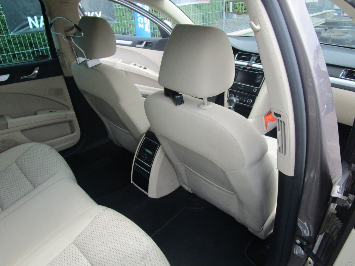 Škoda Superb Kombi 2,0 l 125 kw