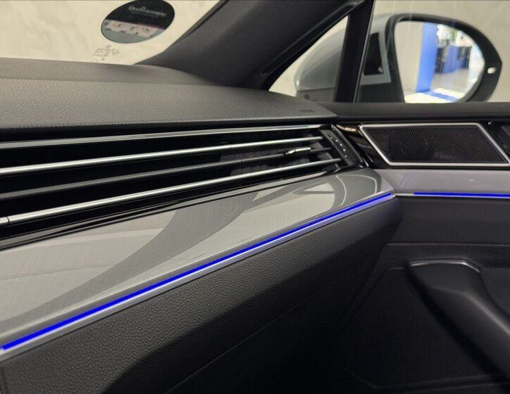 Volkswagen Passat Kombi 1,4 l 160 kw