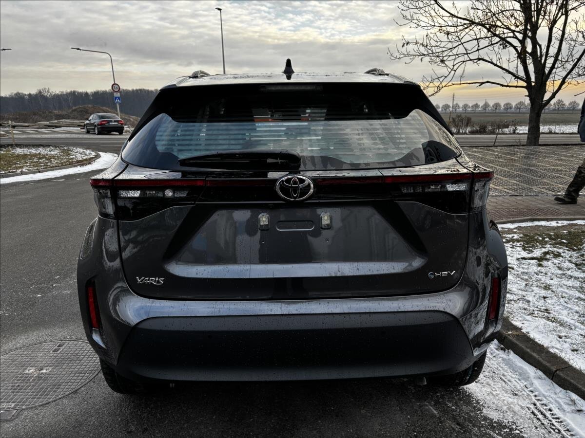 Toyota Yaris Cross SUV 1,5 l 68 kw