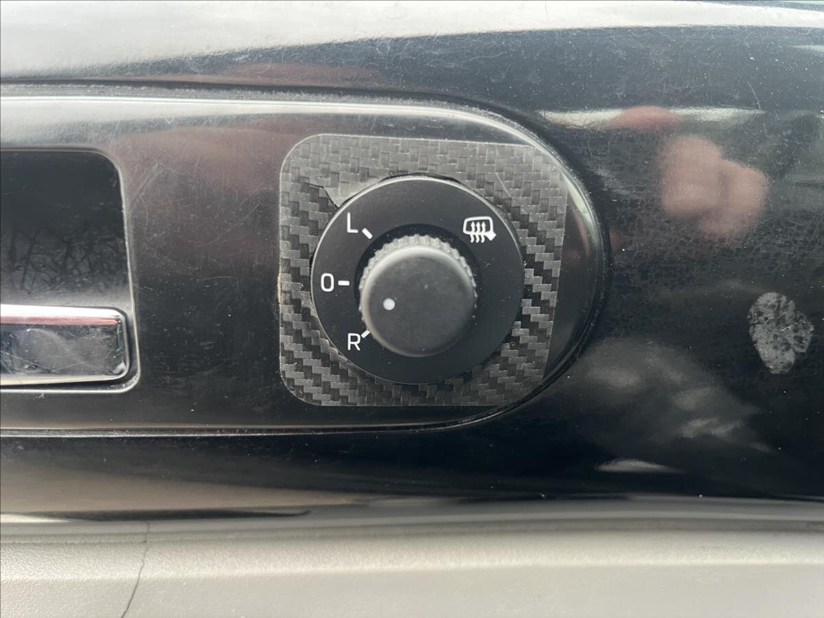 Volkswagen New Beetle Hatchback 1,6 l 74 kw