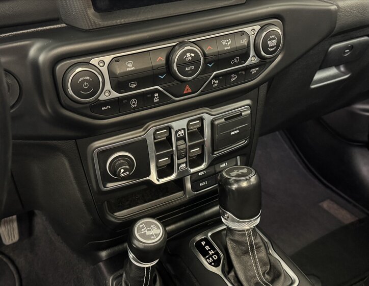 Jeep Wrangler SUV / Terénní 2,1 l 147 kw