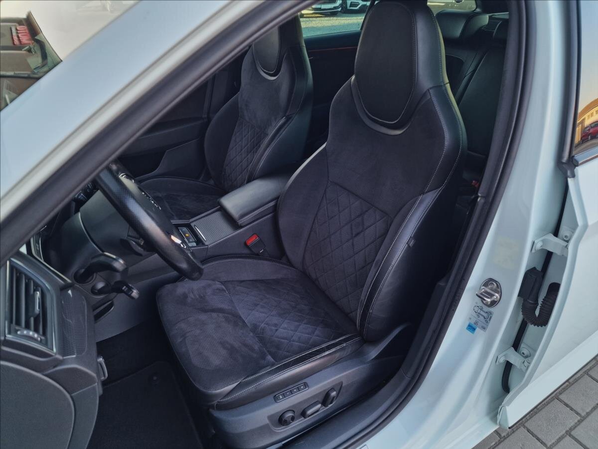 Škoda Superb Kombi 2,0 l 140 kw