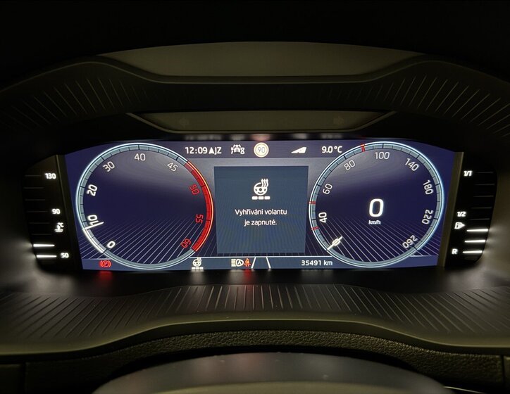 Škoda Karoq SUV / Terénní 2,0 l 110 kw