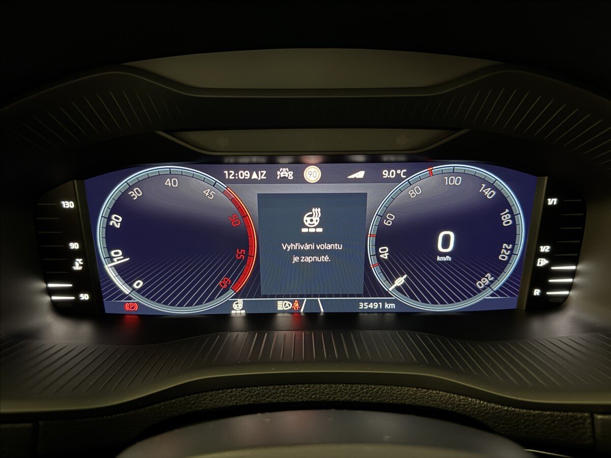 Škoda Karoq SUV / Terénní 2,0 l 110 kw