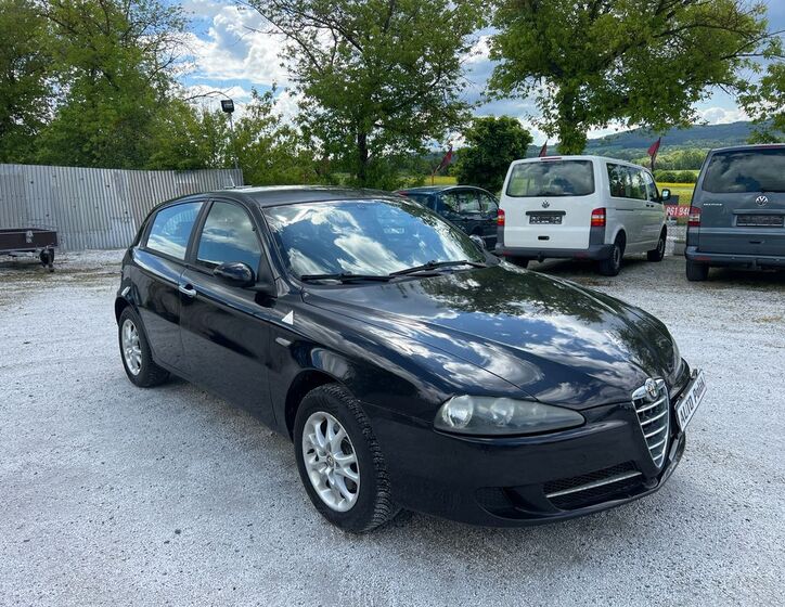 Alfa Romeo 147 2
