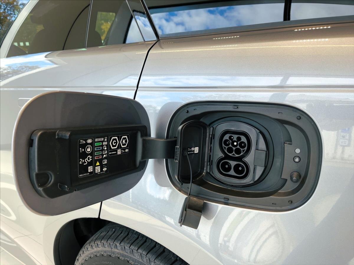 Land Rover Range Rover Sport SUV / Terénní 3,0 l 338 kw