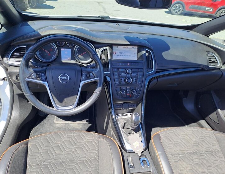 Opel Cascada Kabriolet 2,0 l 121 kw