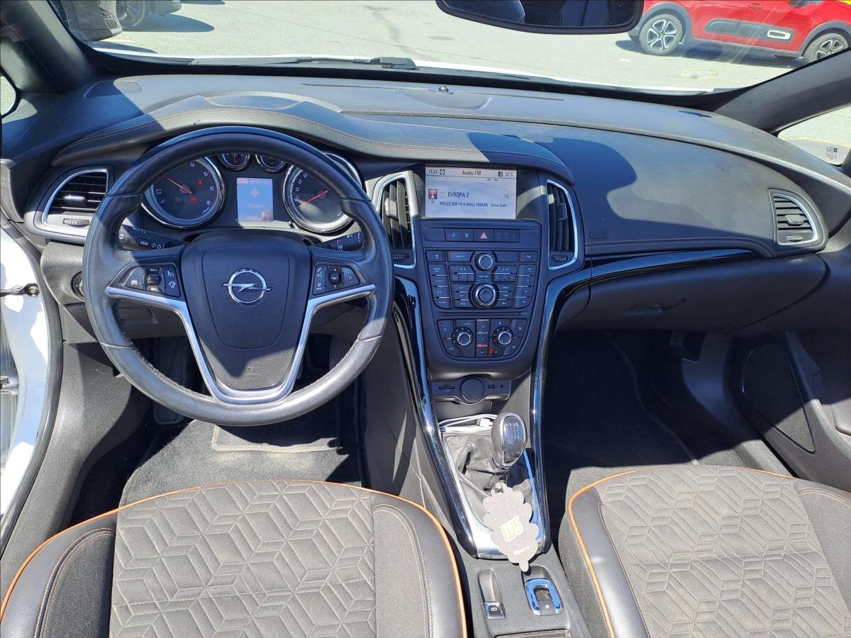 Opel Cascada Kabriolet 2,0 l 121 kw