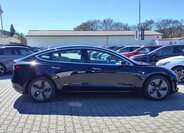 Tesla Model 3 Sedan / Limuzína 0,0 155 kw