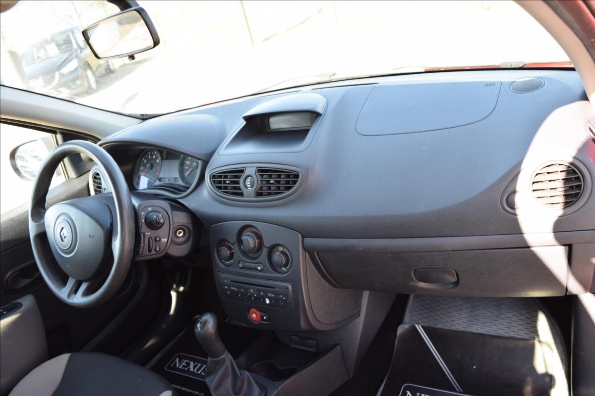 Renault Clio Kombi 1,1 l 74 kw