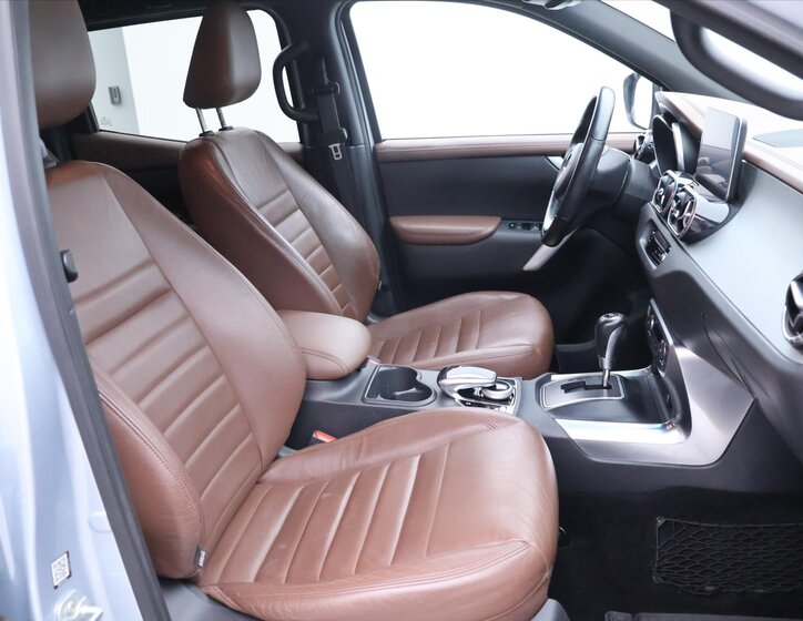 Mercedes-Benz Třídy X Pick-up 2,3 l 140 kw