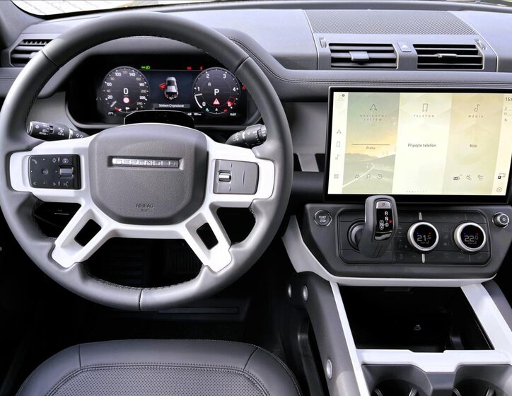 Land Rover Defender SUV / Terénní 3,0 l 147 kw