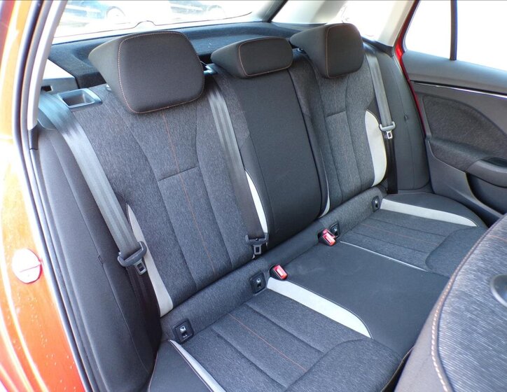 Škoda Kamiq Hatchback 999,0 70 kw