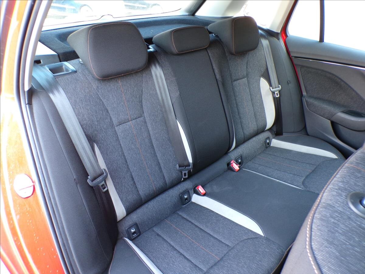 Škoda Kamiq Hatchback 999,0 70 kw