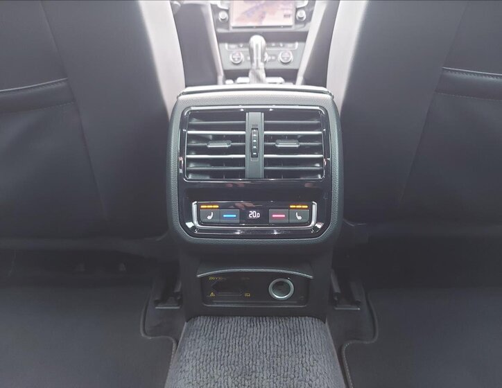 Volkswagen Passat 27