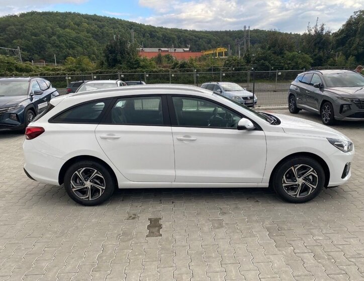 Hyundai i30 Kombi 1,6 l 110 kw