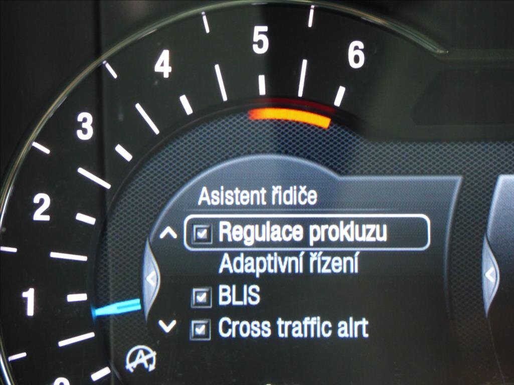 Ford S-MAX MPV 2,0 l 110 kw