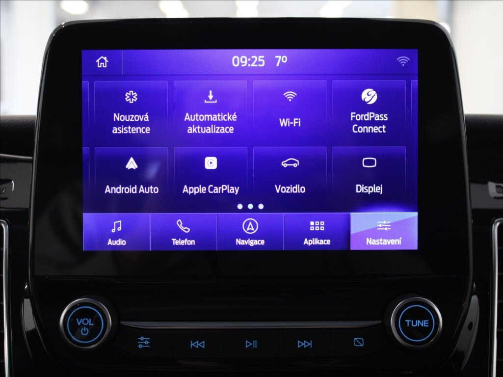 Ford Tourneo Custom MPV 2,0 l 125 kw