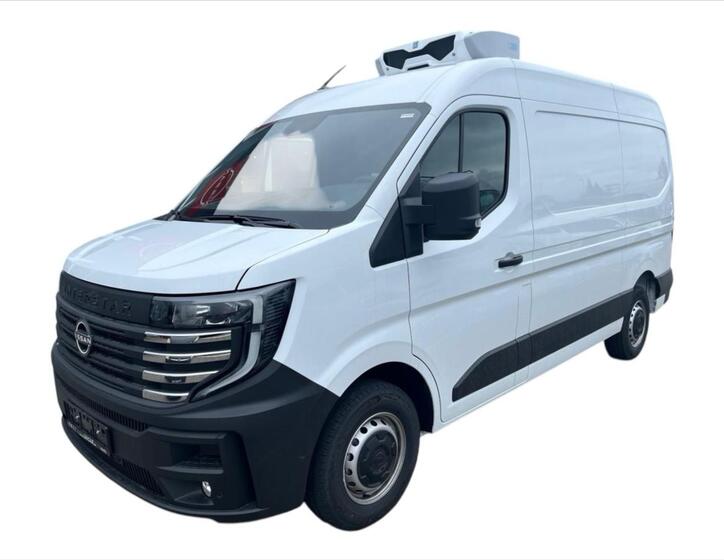 Nissan Interstar 1