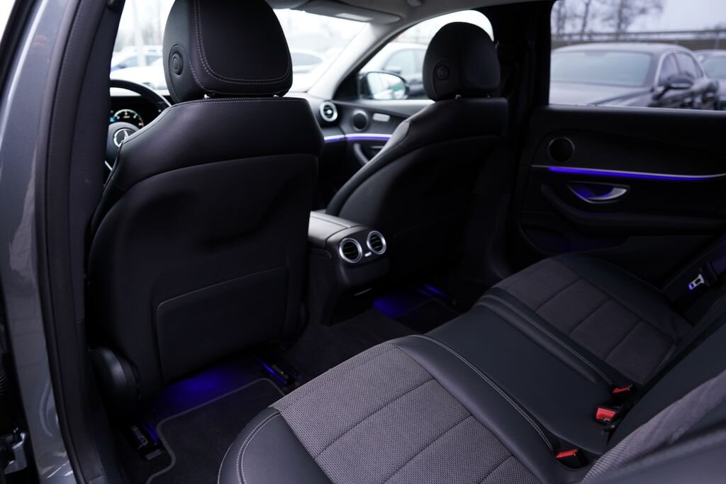 Mercedes-Benz Třídy E Sedan 2,0 l 143 kw