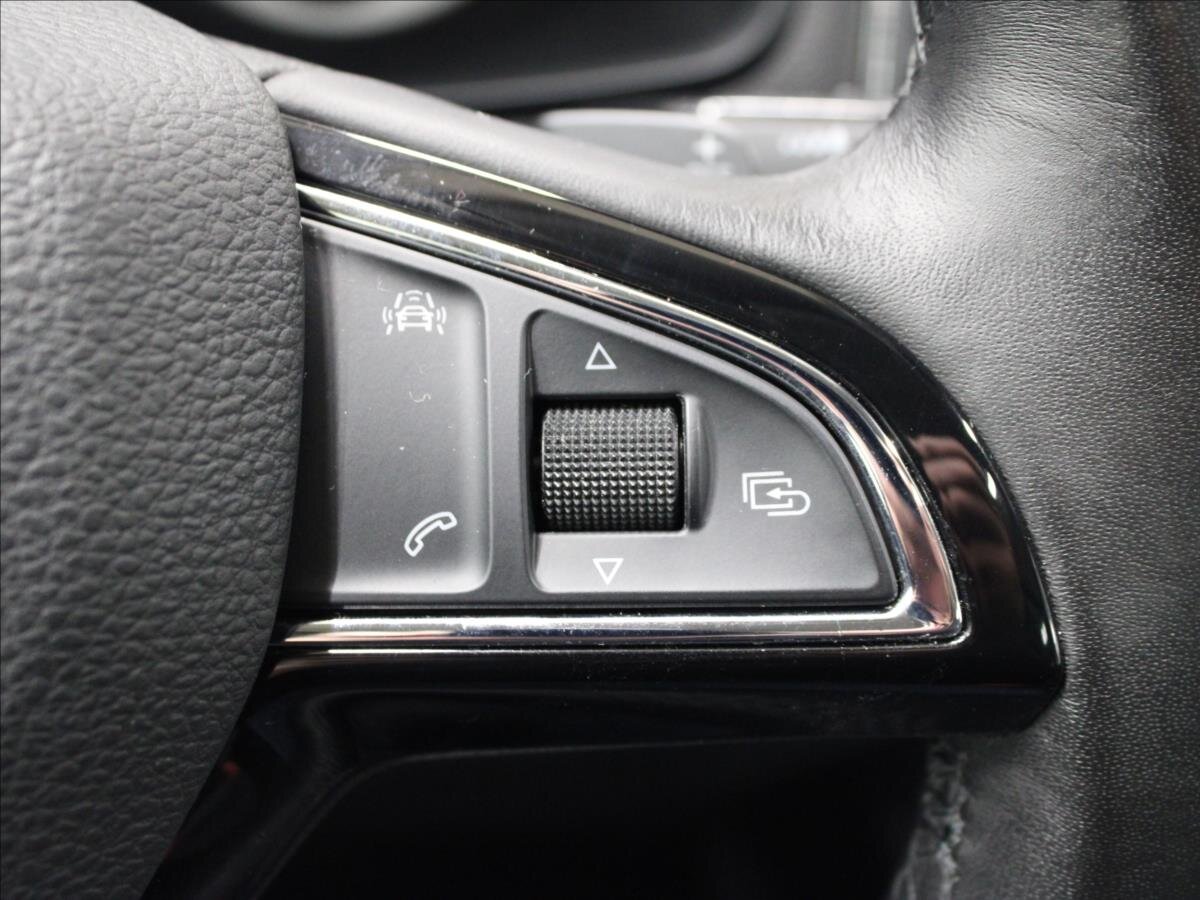 Škoda Karoq SUV 2,0 l 110 kw