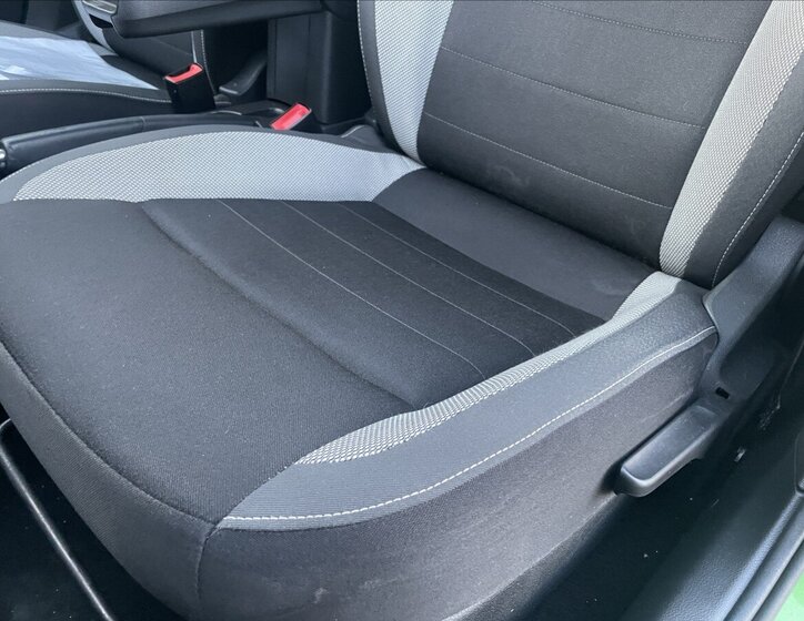 Škoda Rapid Hatchback 999,0 81 kw