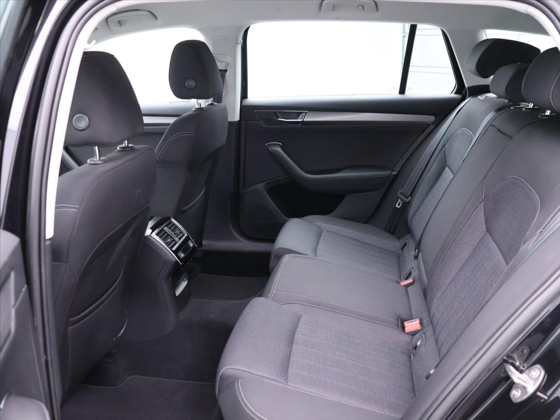 Škoda Superb Kombi 2,0 l 147 kw