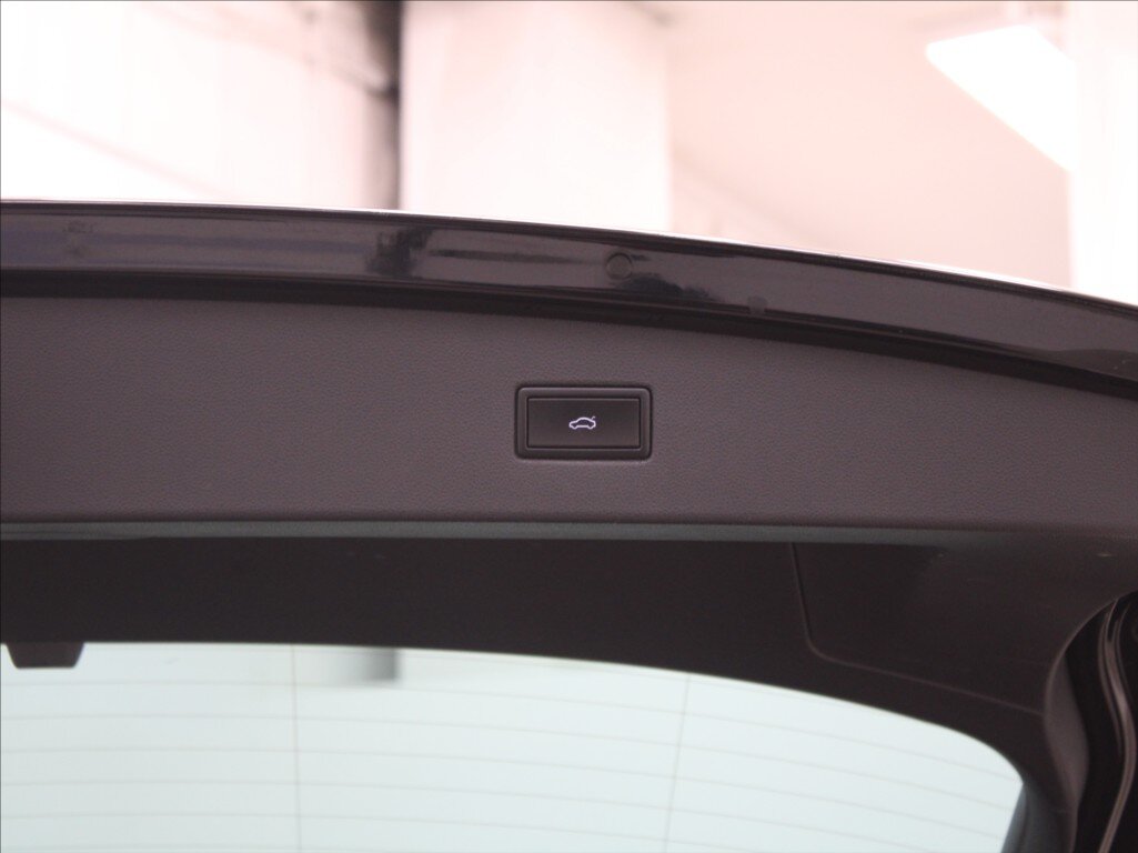 Volkswagen Tiguan SUV / Terénní 2,0 l 140 kw