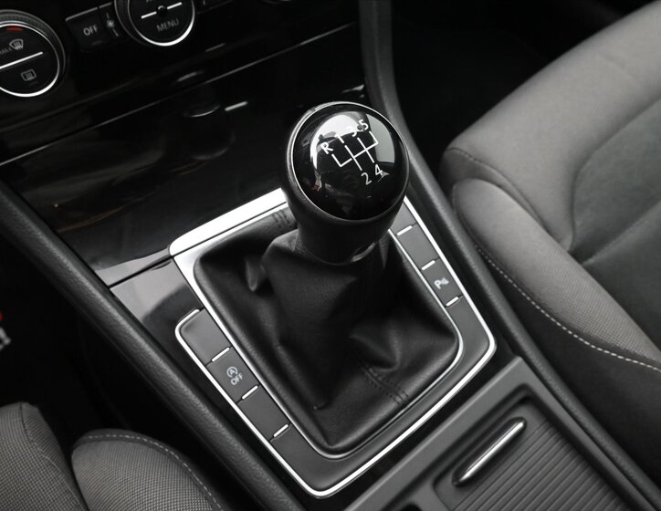 Volkswagen Golf Kombi 1,6 l 85 kw