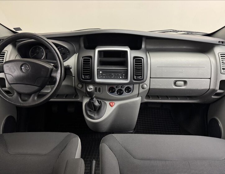 Opel Vivaro Kombi 2,0 l 84 kw