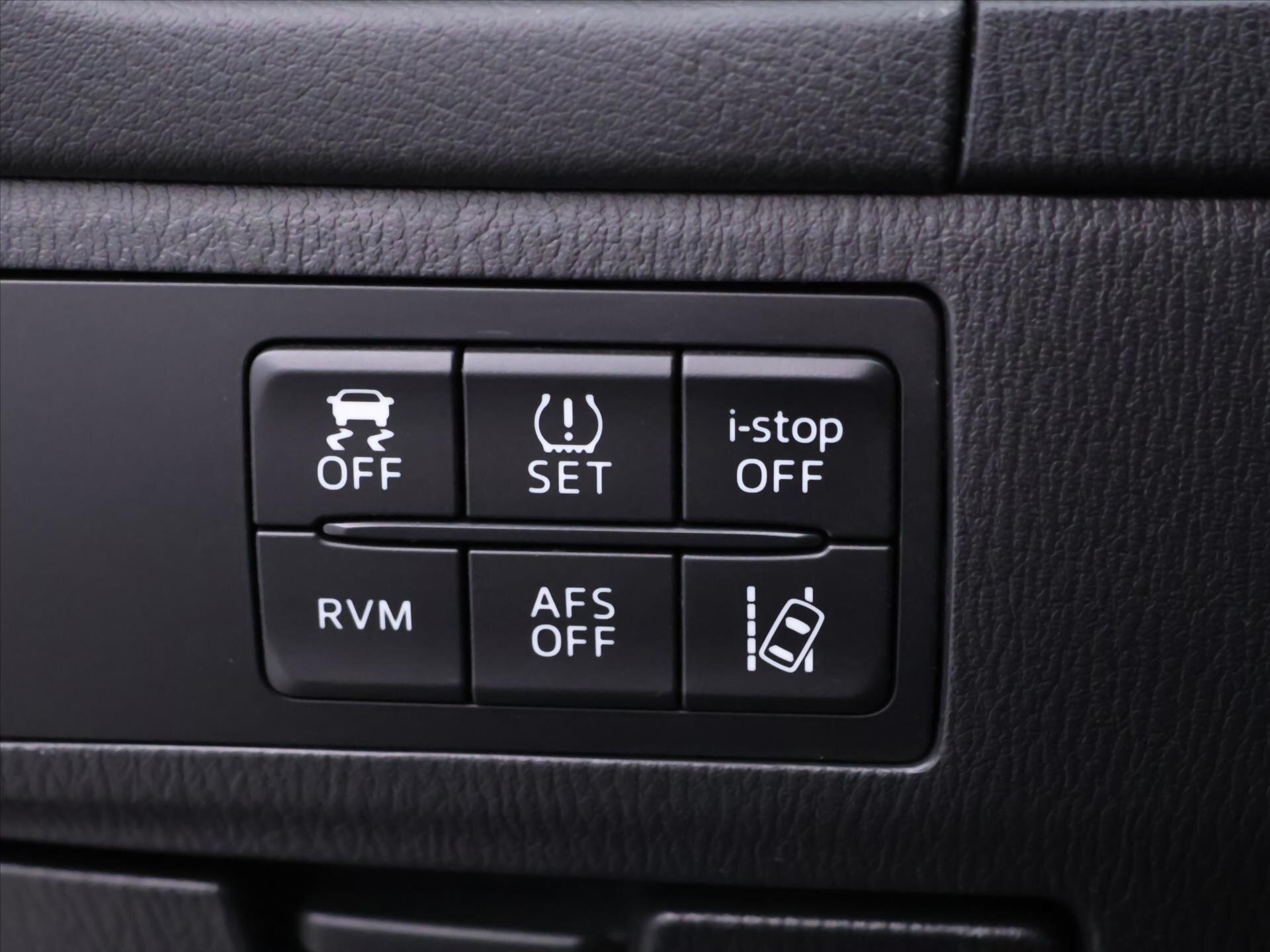 Mazda 6 Sedan / Limuzína 2,5 l 141 kw