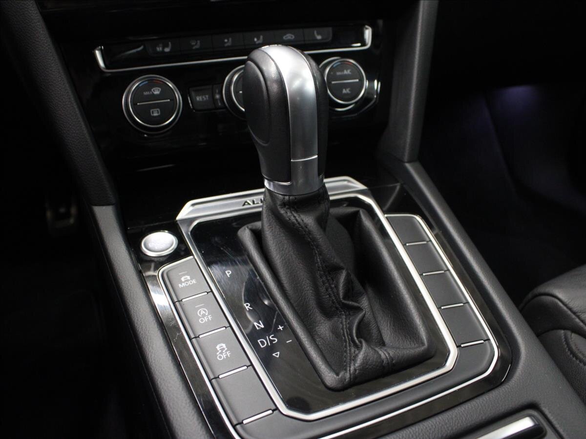 Volkswagen Passat Kombi 2,0 l 140 kw