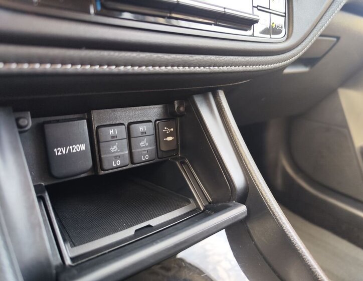 Toyota Auris Hatchback 1,6 l 97 kw