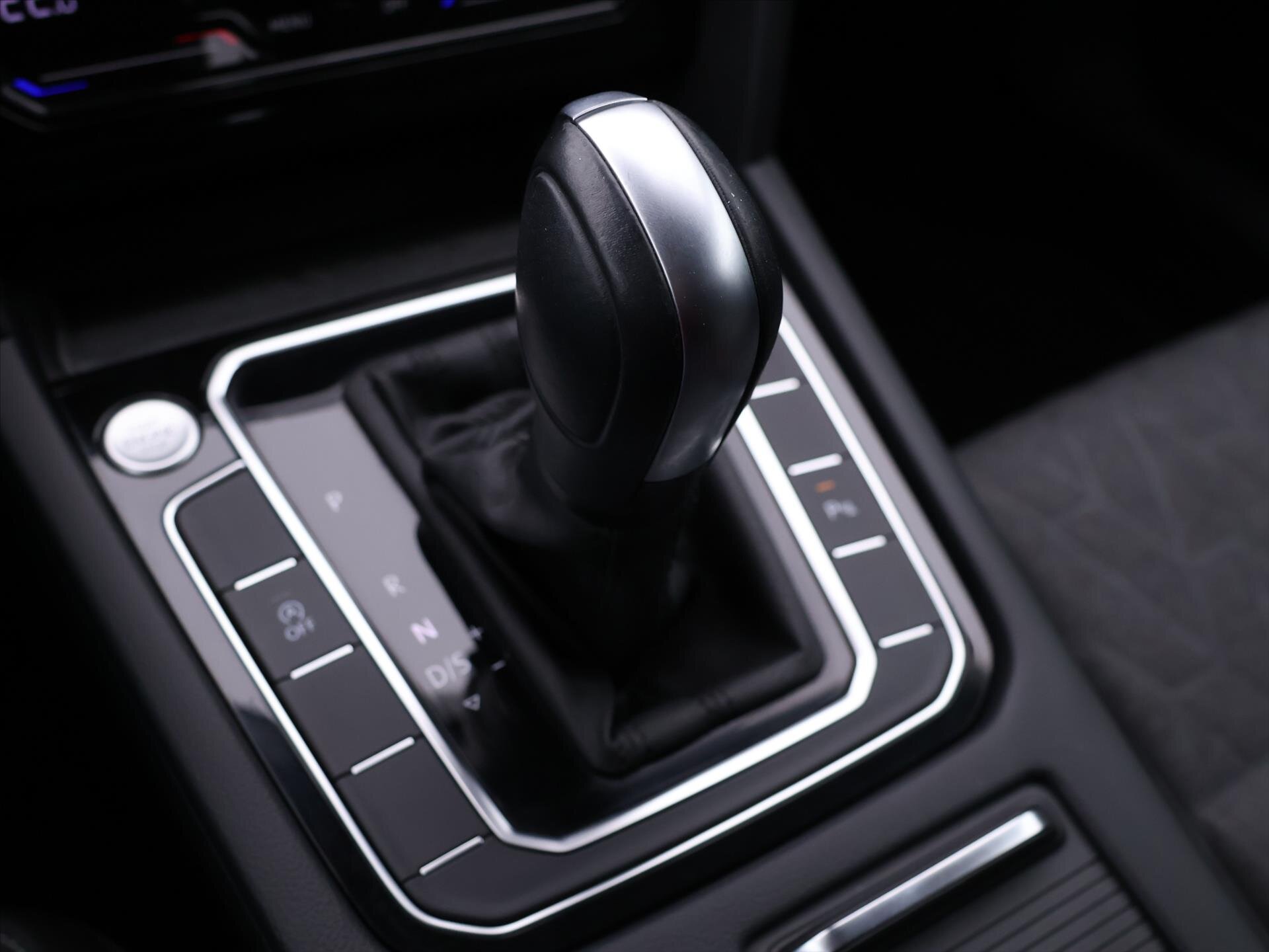 Volkswagen Passat Kombi 2,0 l 110 kw