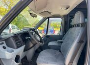 Ford Transit 9