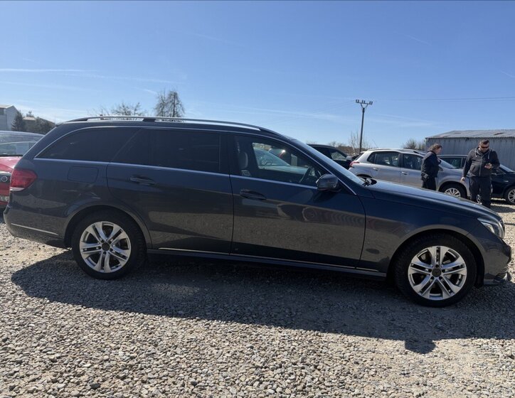 Mercedes-Benz Třídy E Kombi 2,1 l 150 kw