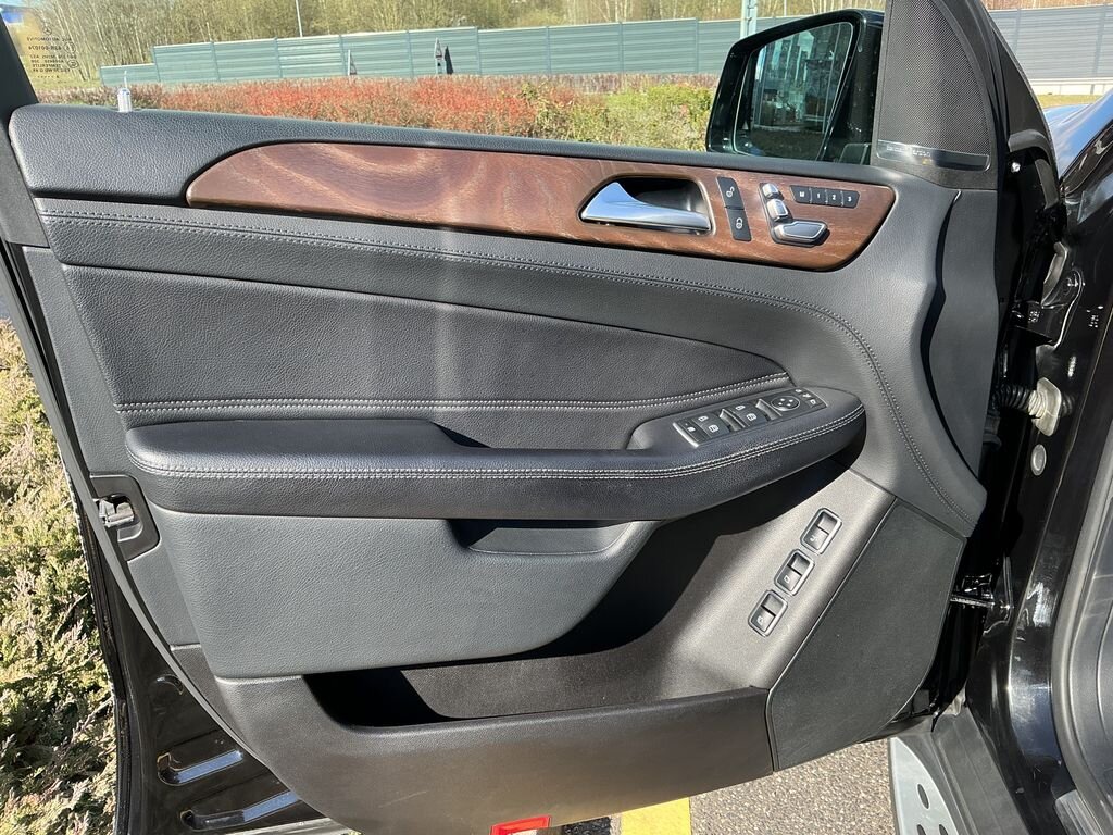 Mercedes-Benz GLS SUV / Terénní 3,0 l 190 kw