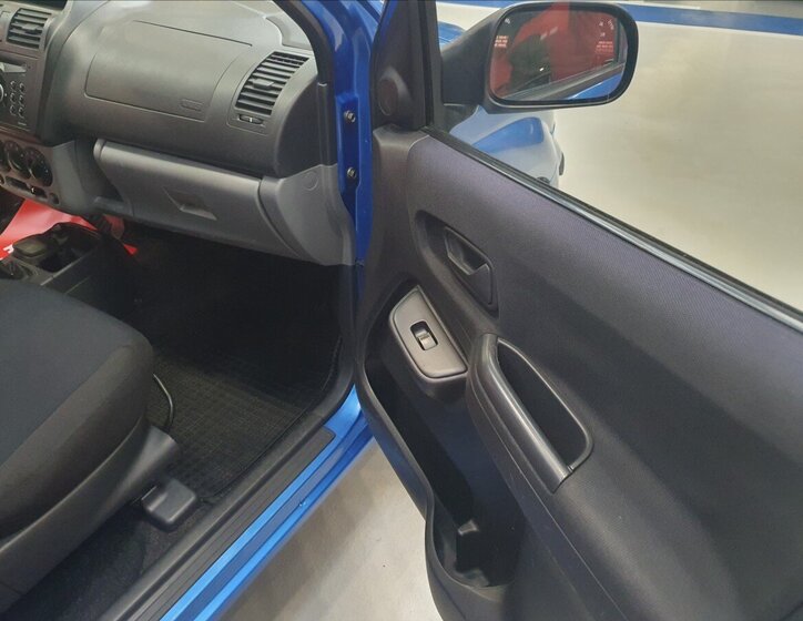 Subaru Justy Hatchback 1,3 l 68 kw