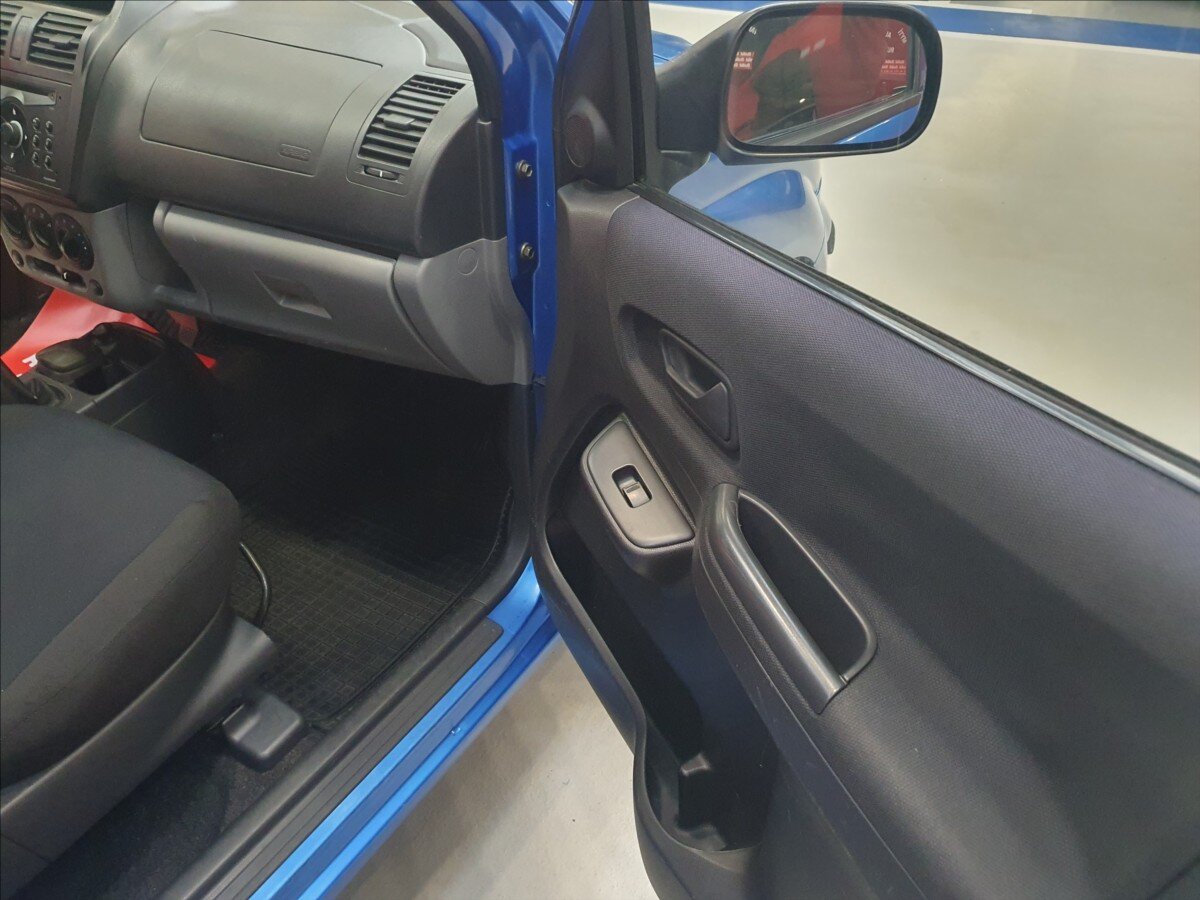 Subaru Justy Hatchback 1,3 l 68 kw