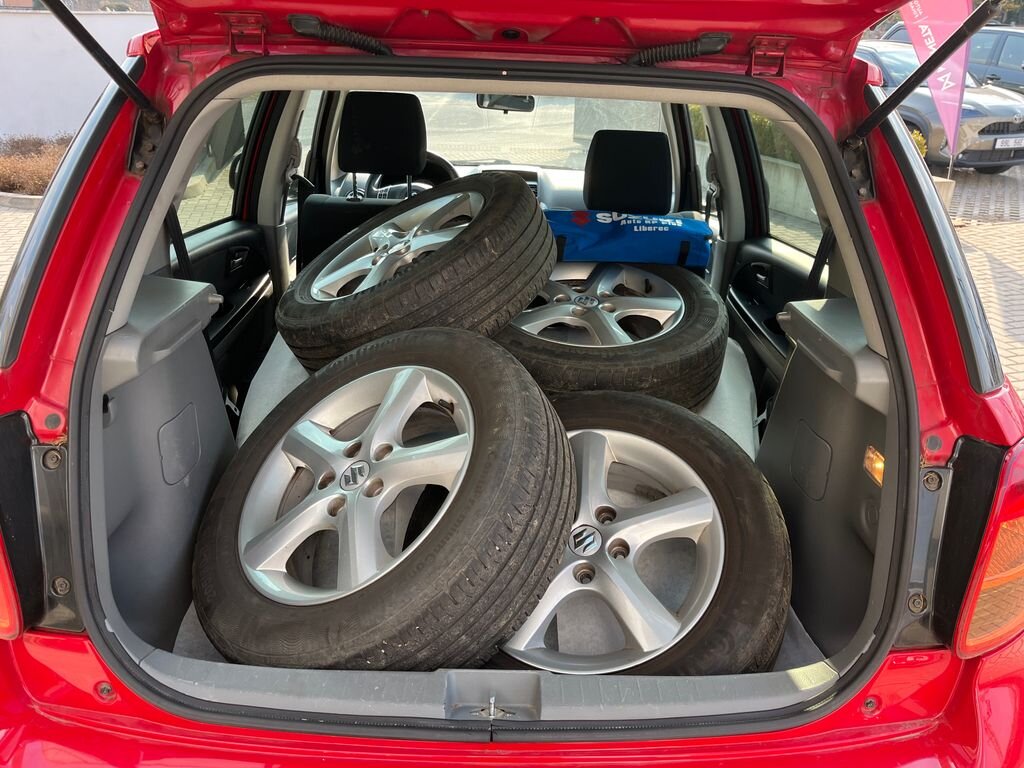 Suzuki SX4 SUV / Terénní 1,6 l 79 kw